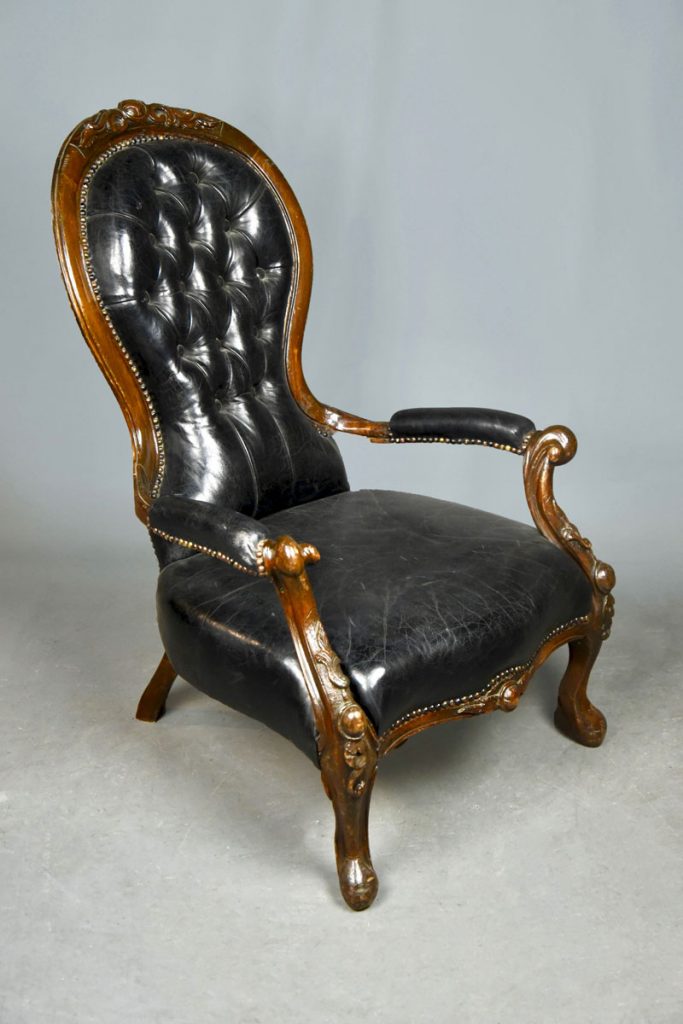 Vic Spoon Back Black Leather Button Back Ladies Chair The Classic