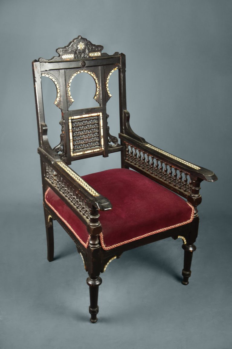 Arabic armchair with large central round arch, mashrabia & bone