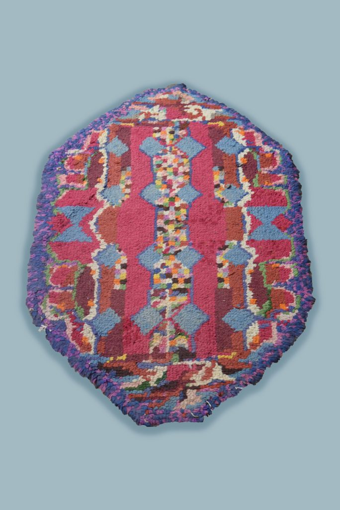 Oval Red Ground Tufted Rug The Classic Prop Hire Company