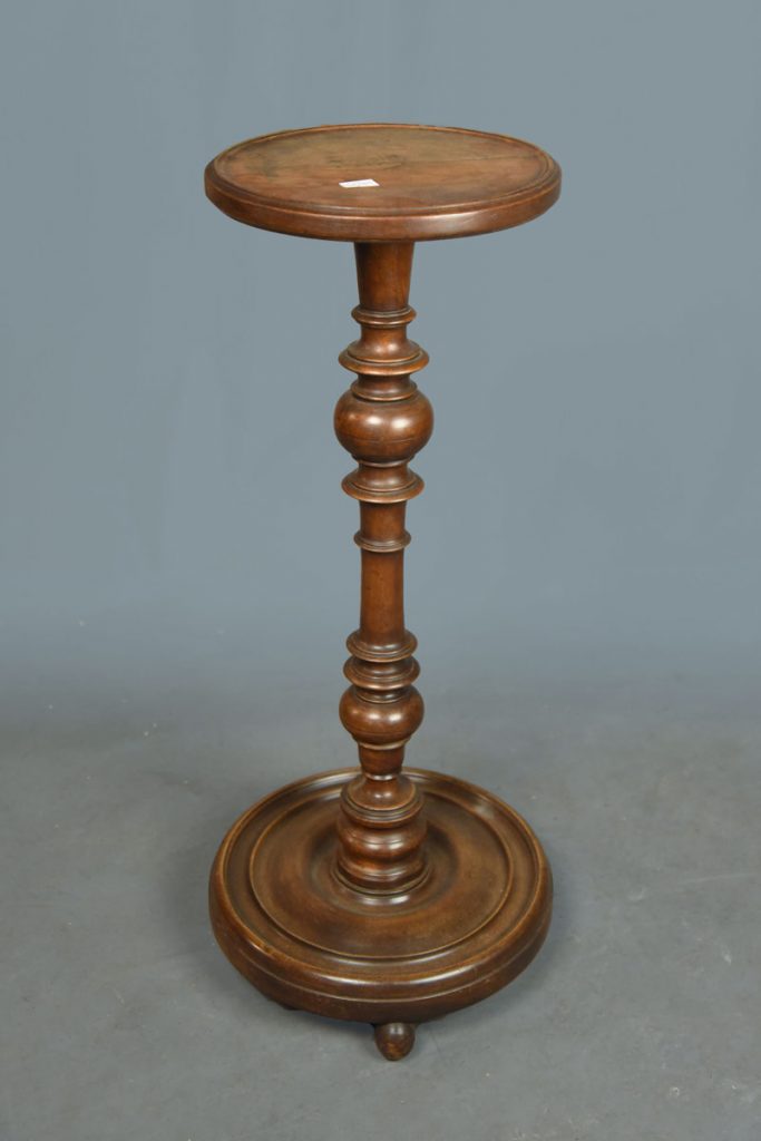 Victorian Oak Low Pedestal Stand With Decorative Turned Base - The ...
